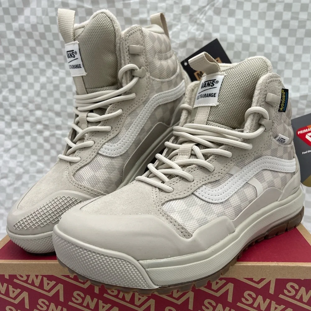 Vans Men’' UltraRange EXO Hi Gore-Tex Cream Lace Up Boot Mte2 Checkerboard Birch